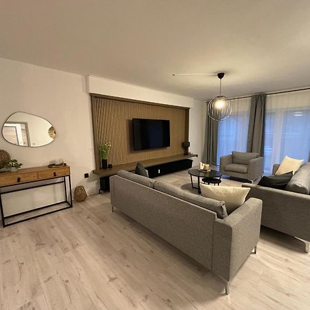 140Qm - 4 Zimmer- Parkplatz - Autobahn - Blauer See - Mallibase Apartments การ์บเซิน ภายนอก รูปภาพ