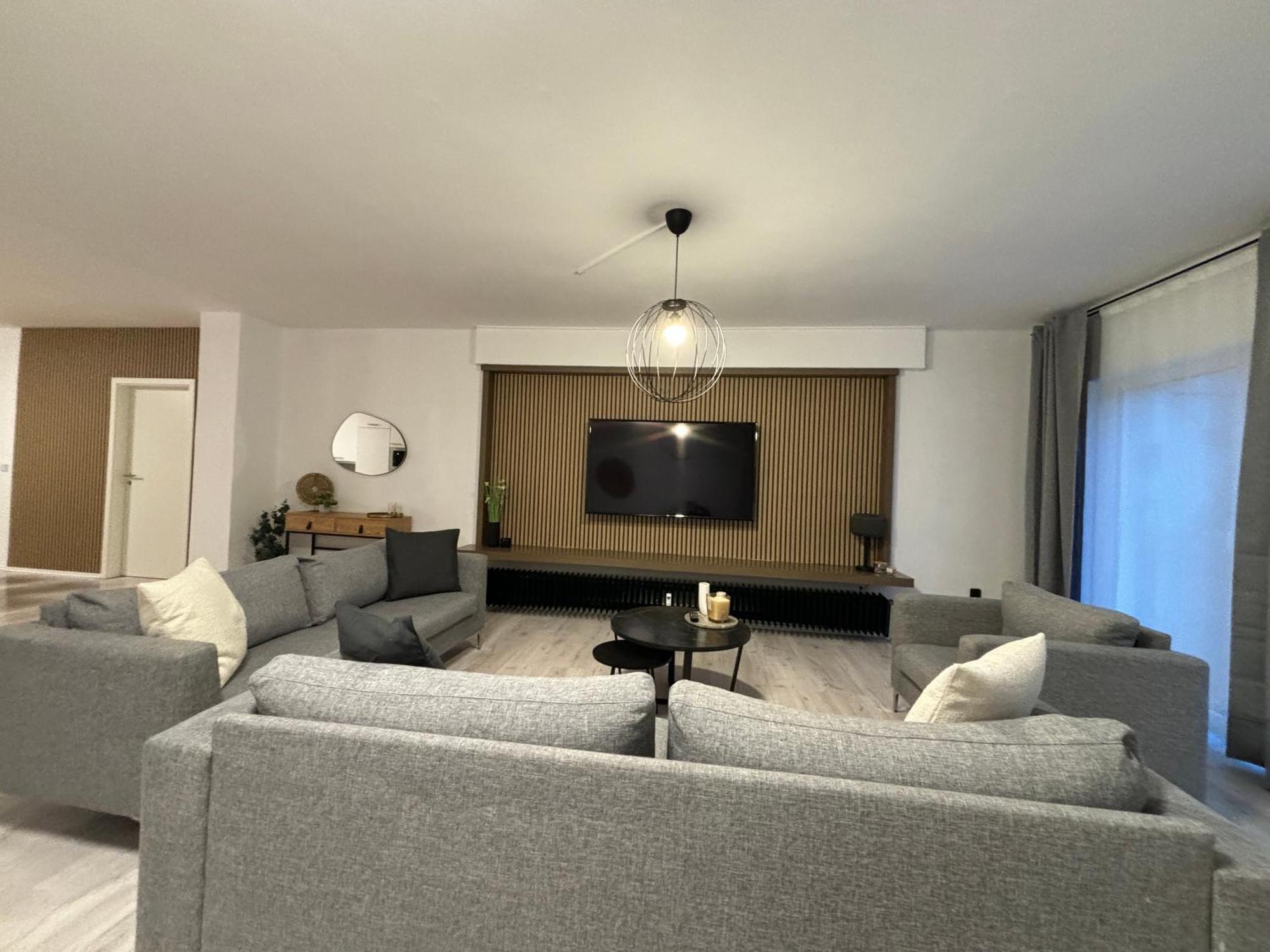 140Qm - 4 Zimmer- Parkplatz - Autobahn - Blauer See - Mallibase Apartments การ์บเซิน ภายนอก รูปภาพ