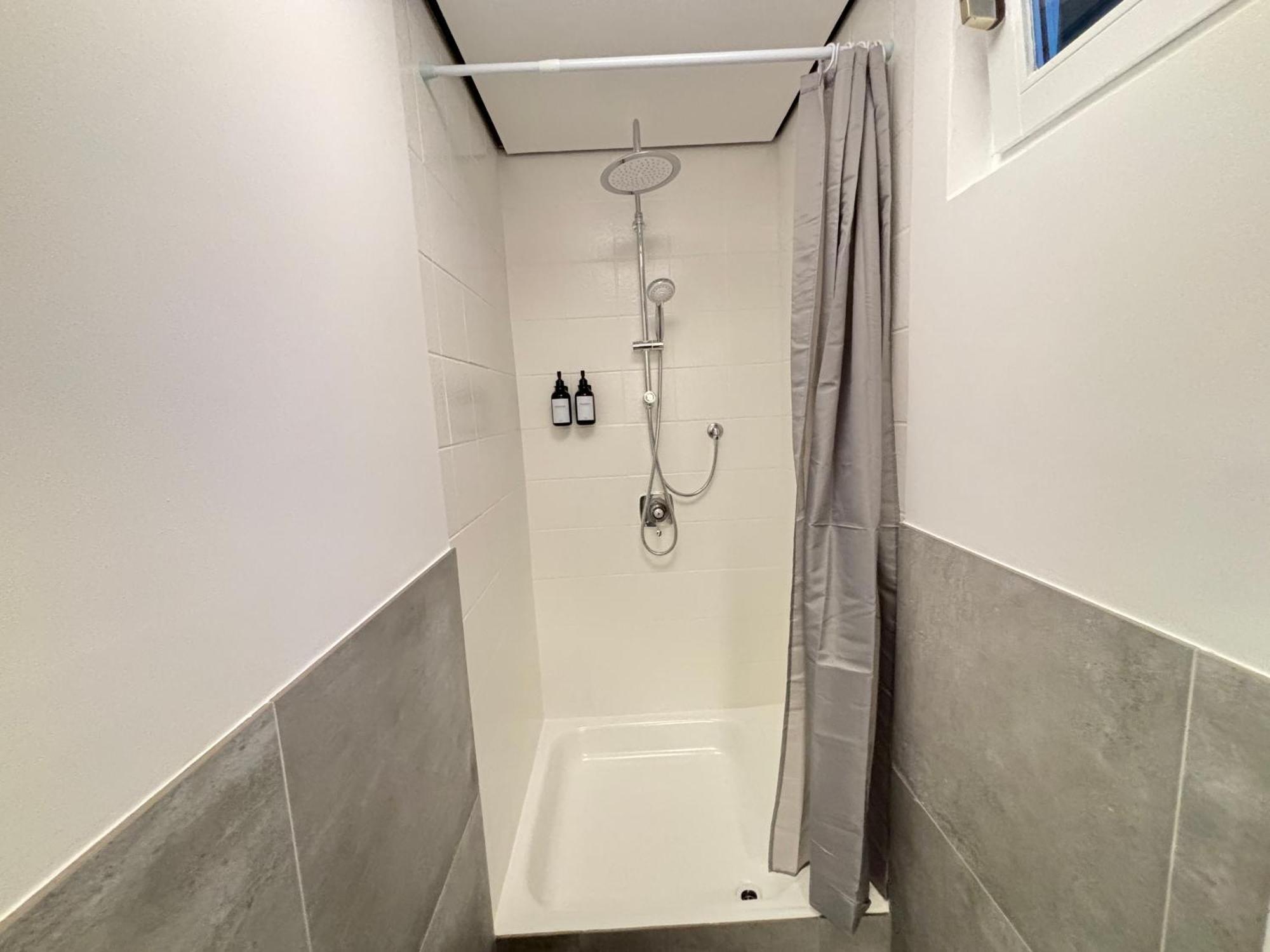 140Qm - 4 Zimmer- Parkplatz - Autobahn - Blauer See - Mallibase Apartments การ์บเซิน ภายนอก รูปภาพ